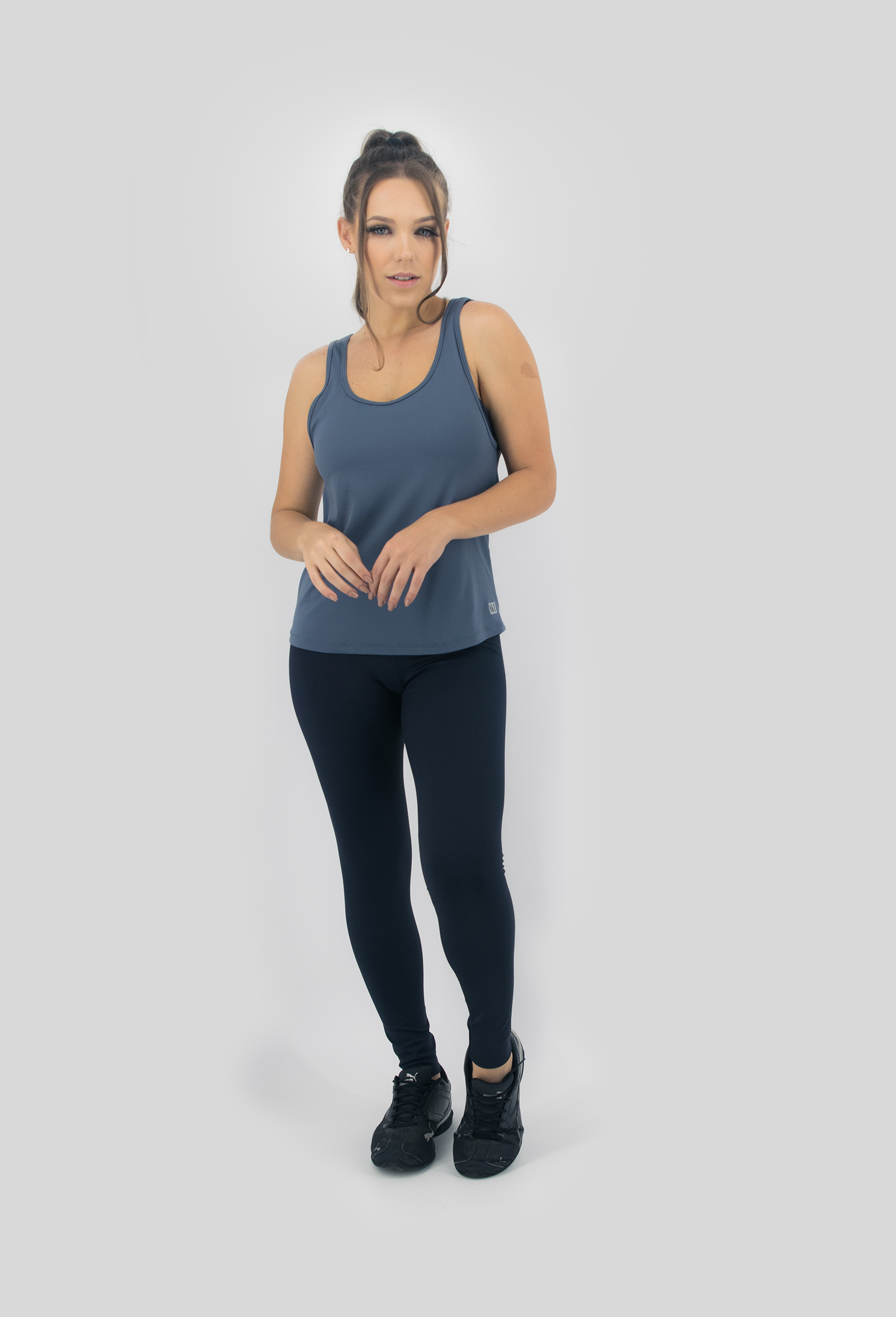 Regata Lux Chumbo, Coleção Move Your Body - NKT Fitwear Moda Fitness