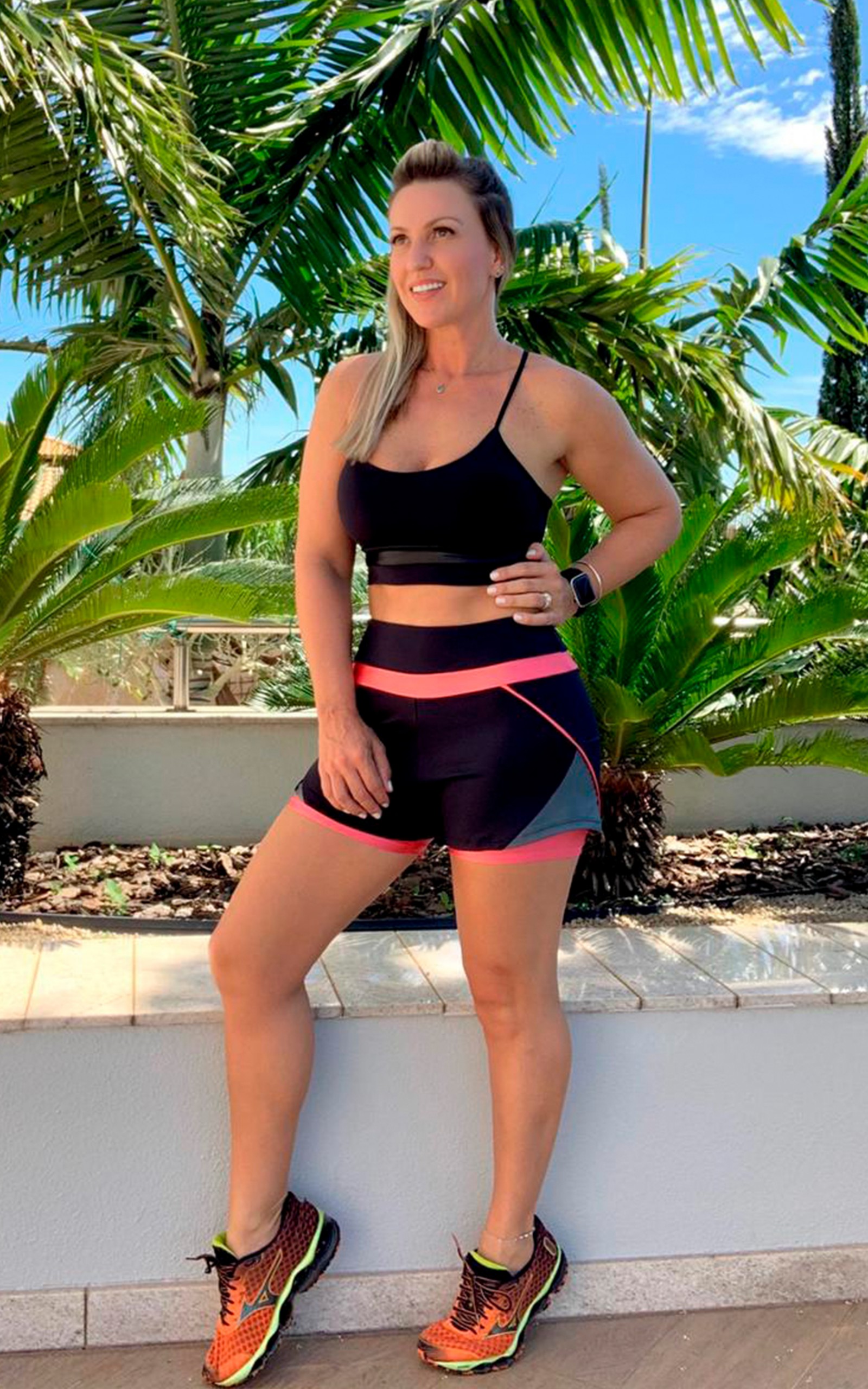Top Spring Preto, Coleção YOURSELF - NKT Fitwear Moda Fitness