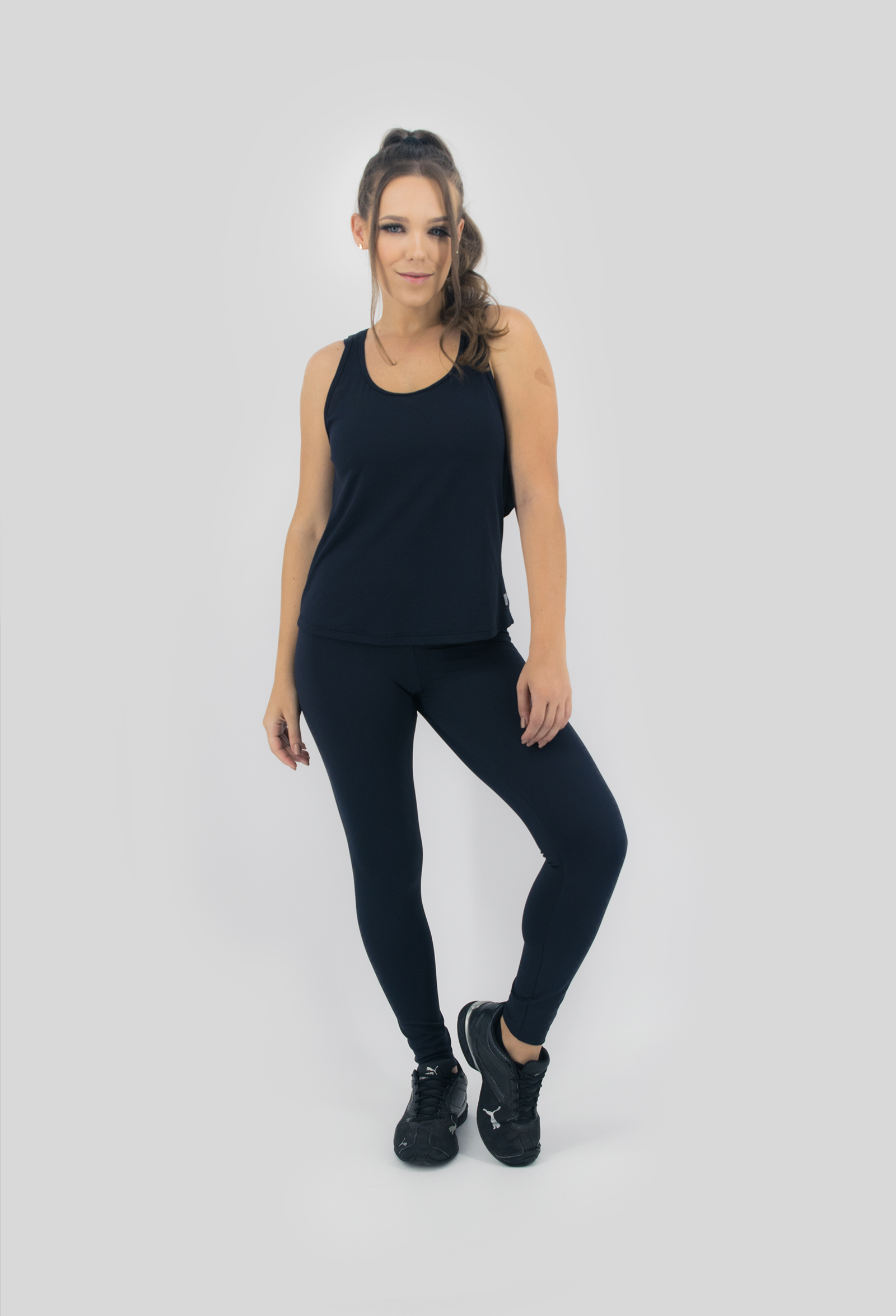 Regata Lux Preta, Coleção Move Your Body - NKT Fitwear Moda Fitness
