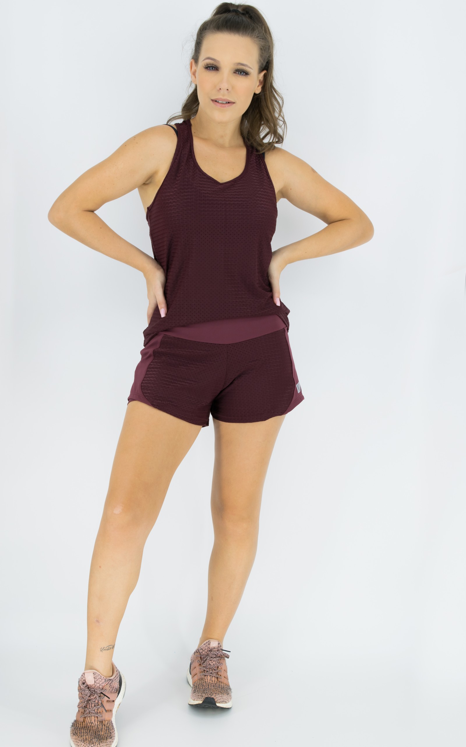 Shorts Sweet Bordô, Coleção Move Your Body - NKT Fitwear Moda Fitness